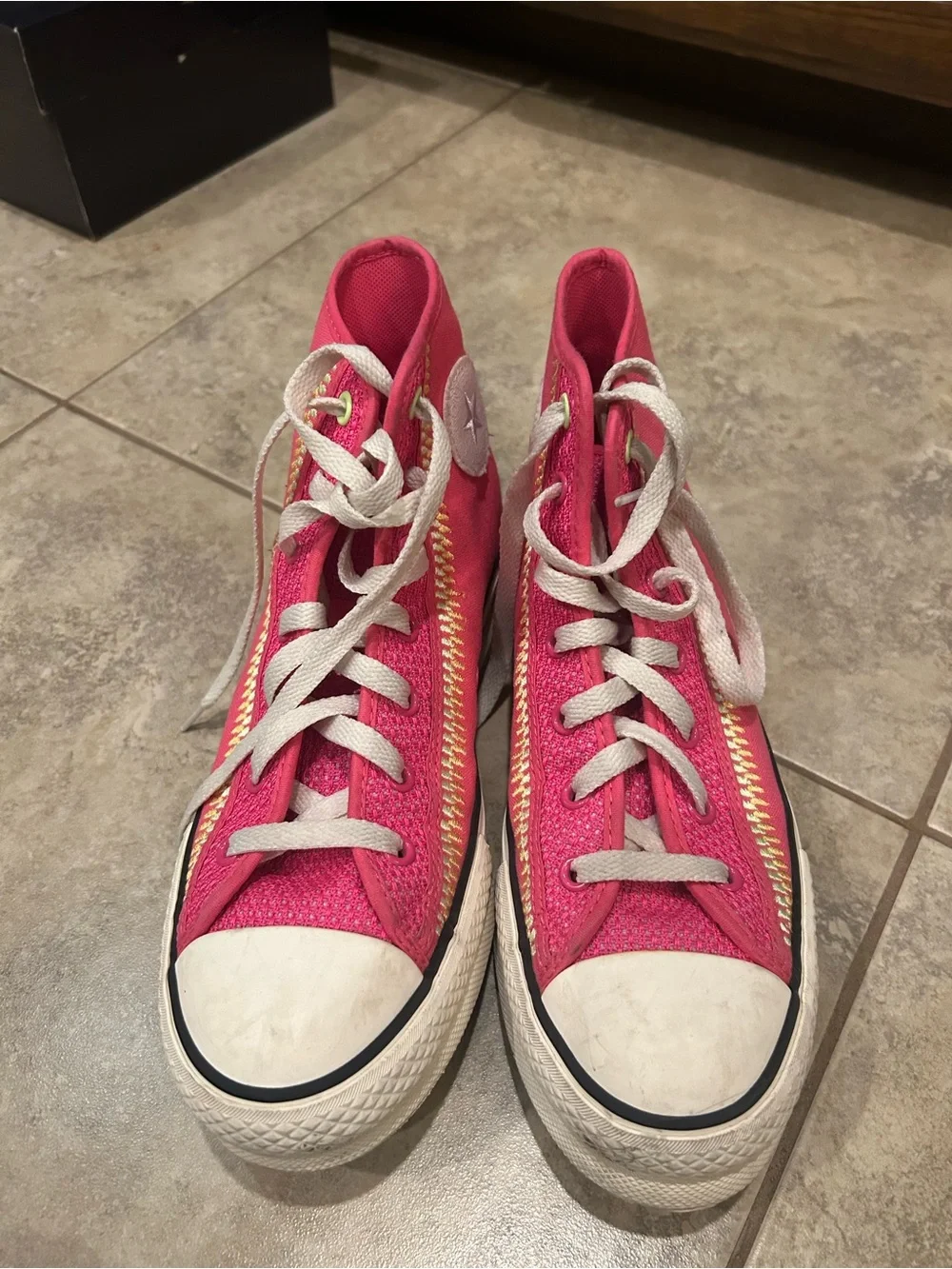 Converse Kids High-Top Sneakers in Bright Pink with Contrast Stitching
